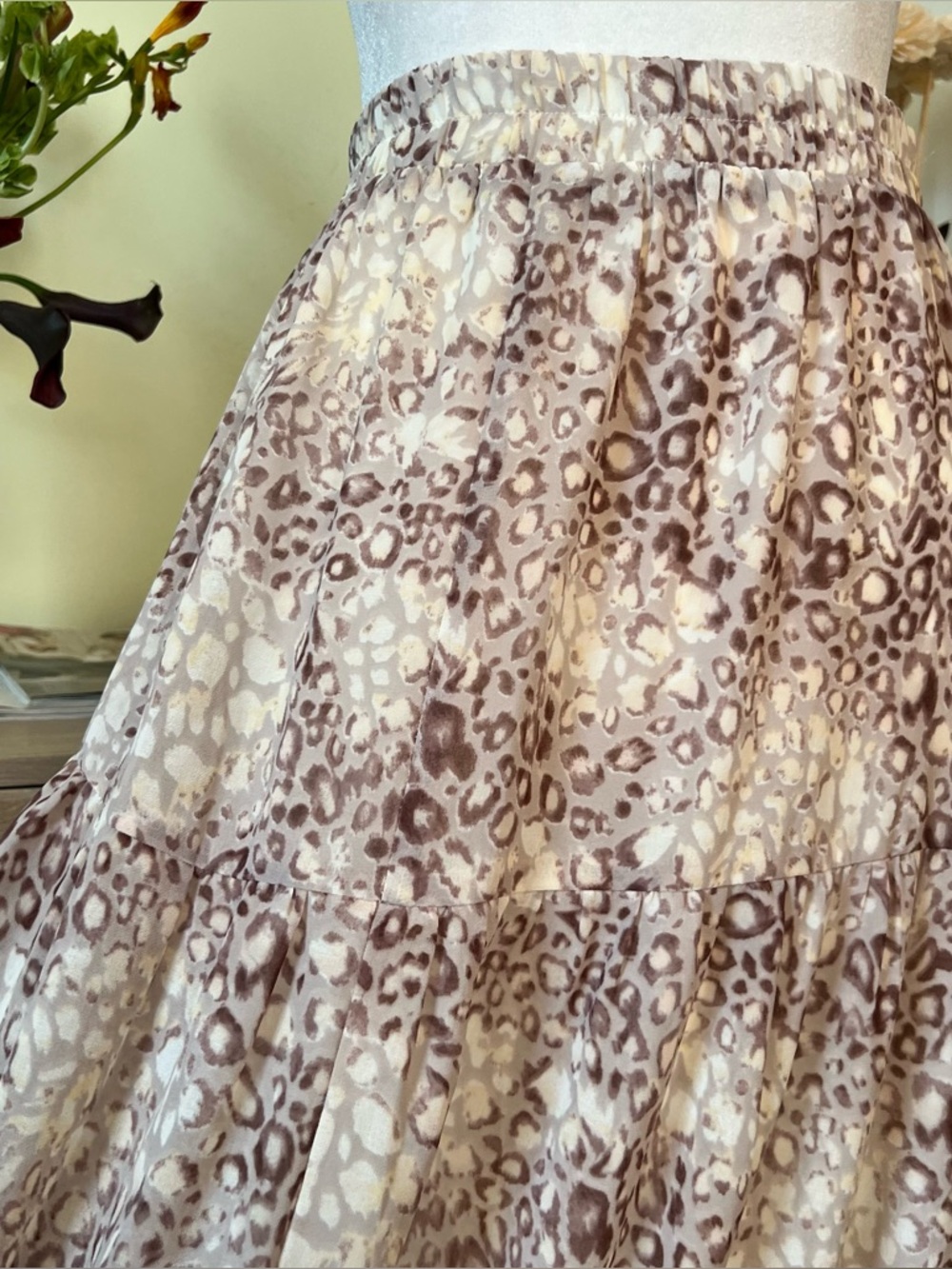 Leopard Pastel Print Elastic Waist Tiered Flowy A-Line Midi Maxi Modest Skirt XS